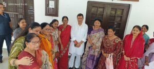 बहनों की मांग पर Anil Baluni ने एक और ट्रेन देने का वादा किया…. रामनगर से पटना वाया लखनऊ के लिए