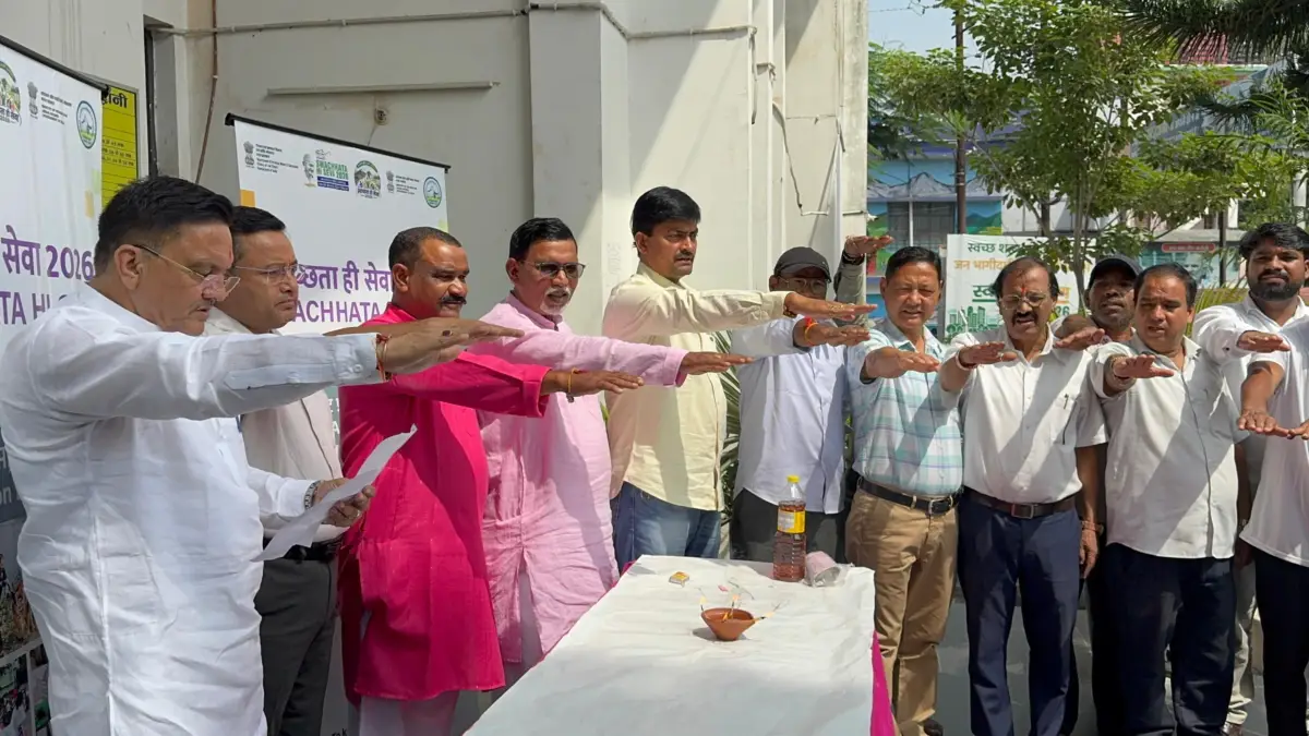 हल्द्वानी में मेयर ने विश्वकर्मा दिवस को शपथ के साथ मनाया !
